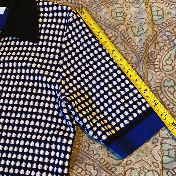 Diane Von Furstenberg Collared Knit Shirt with front top zipper. Size Medium - Picture 7 of 16